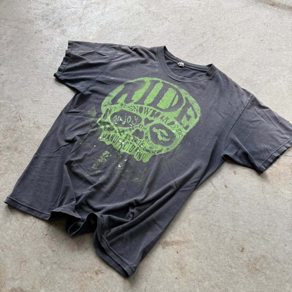 AAA Men's Black and Grey T-shirt